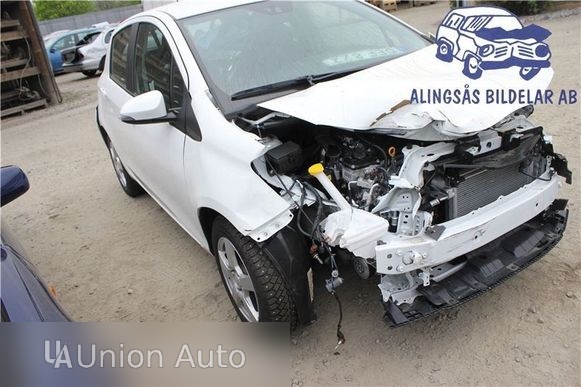 Автоматична коробка передач Toyota Yaris 2015 1.3л (АКПП)