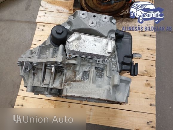 Автоматична коробка передач Volkswagen PASSAT B8 2015 2.0л (АКПП)