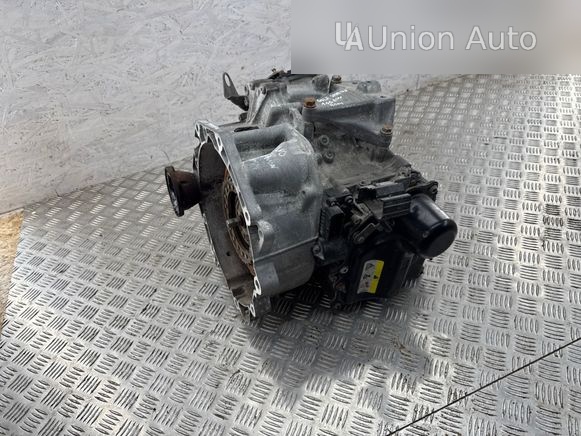 Автоматична коробка передач Volkswagen Golf Sportsvan 2015 1.6л (АКПП)