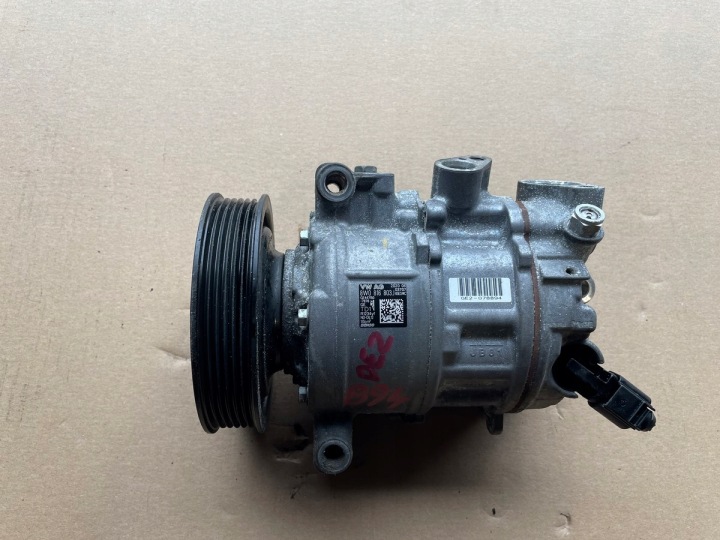 Компресор кондиціонера AUDI A4 A5 8W A6 2.0 TDI 8W0816803J