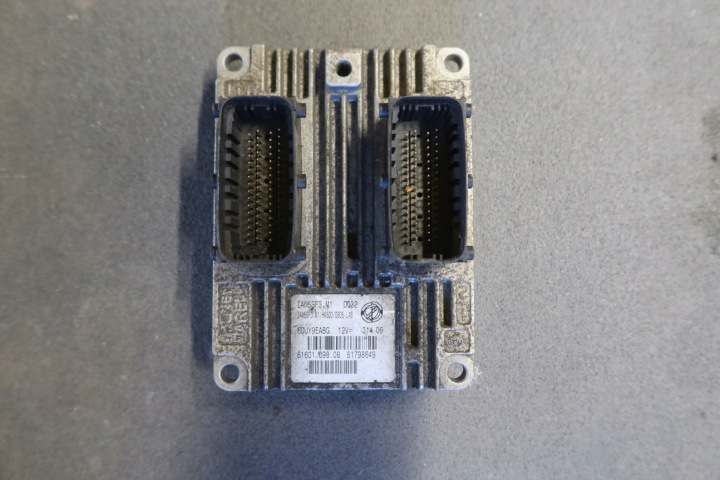Блок управління FIAT GRANDE PUNTO 1.2 IAW5SF3.M1 51780240