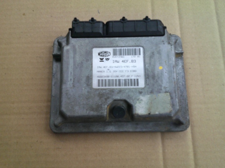 Ком'ютер блок управління 46823490 IAW4EF.B3 Fiat Marea 1.2B
