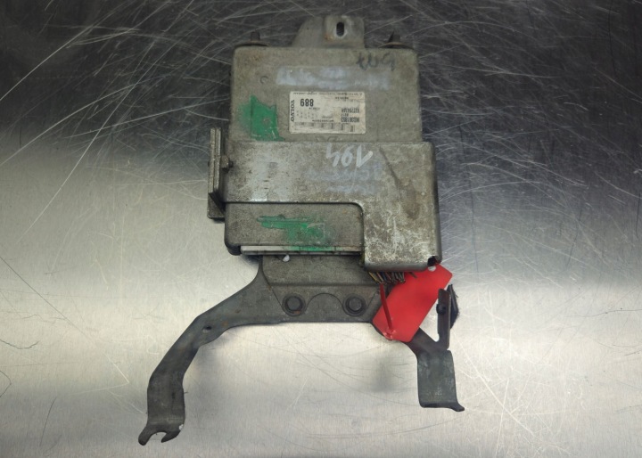Ком'ютер VOLVO MD359697 MD361853 E2T70474H 889