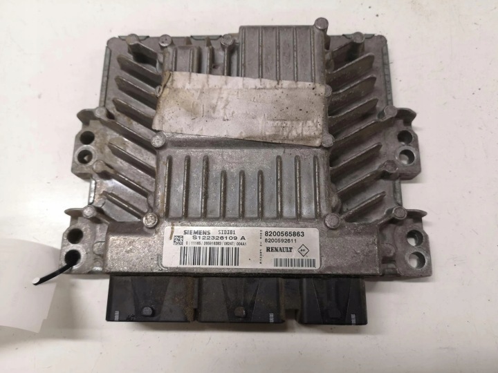 Блок управління двигуна Renault OE 8200565863