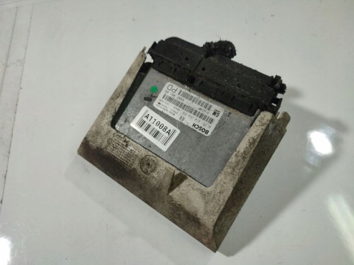 Opel Zafira ком'ютер двигуна 2000 2.0L 24417169 24 417 169, 0 281 010 268,